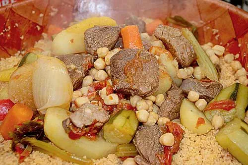 Plat de couscous royal